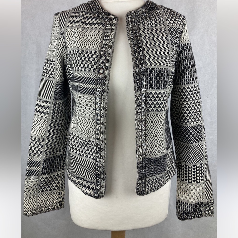 Black and White Patterned Women's Jacket